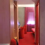 Ariane Hotel 3*