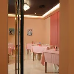 Ariane Hotel 3*