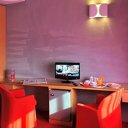 فندق Ariane 3*